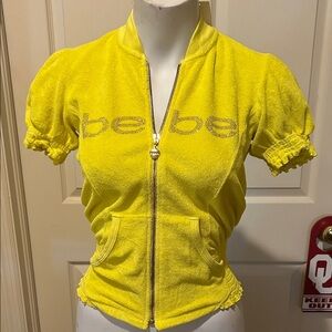 Bebe Vibrant Yellow Short Sleeve Zip-Up Jacket/Top. NWT. FLAW. XS